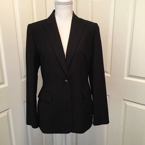 Calvin Klein one button women’s blazer. NWOT